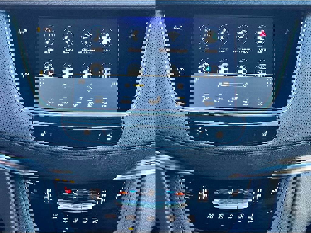 New 2026 Cadillac XT5 Luxury image 15