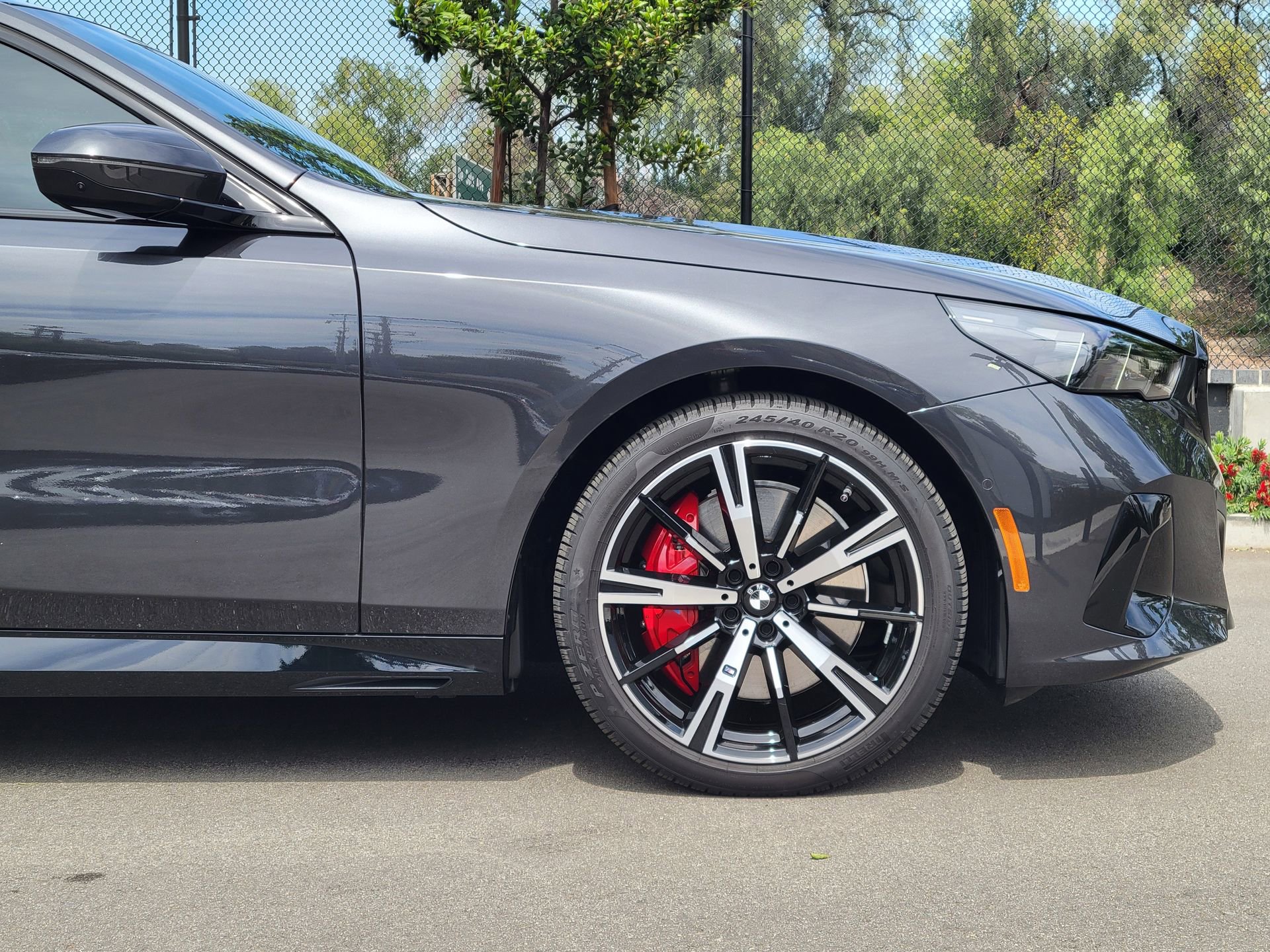 Used 2024 BMW 540i xDrive w/ Executive Package image 11