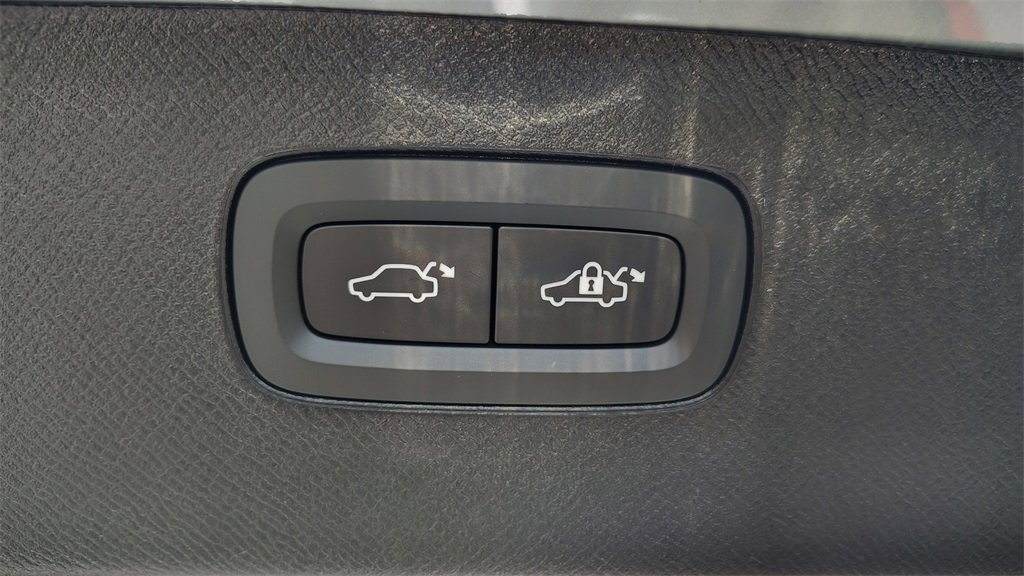 New 2026 Volvo XC90 B6 Ultra image 36