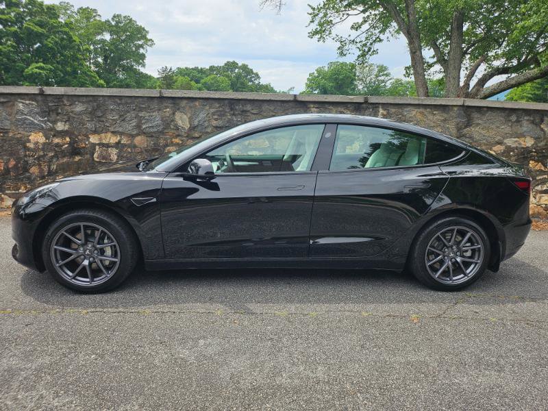 Used 2023 Tesla Model 3 Standard Range RWD image 7