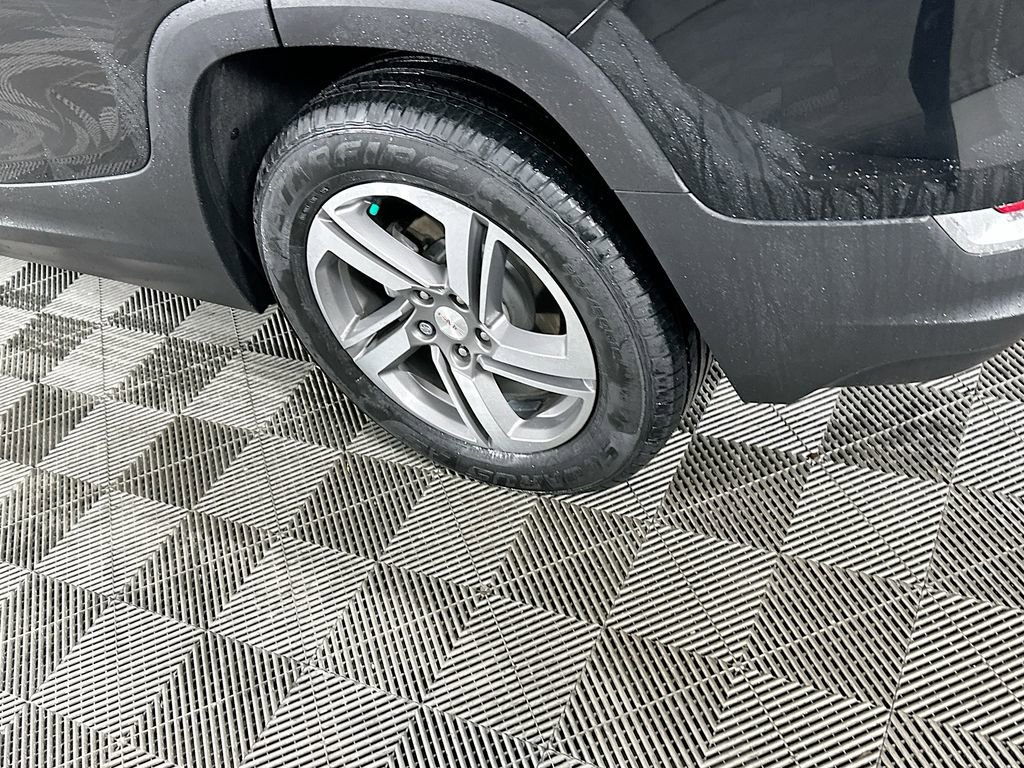 Used 2021 GMC Terrain SLT image 38