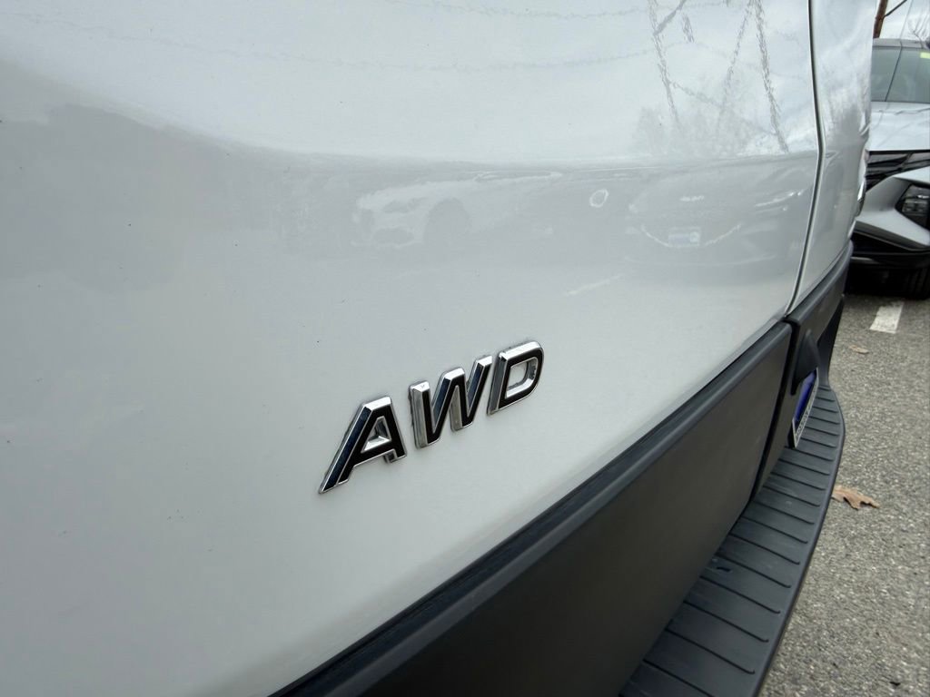 Used 2023 Ford Transit 250 Low Roof AWD w/ Exterior Upgrade Package image 8