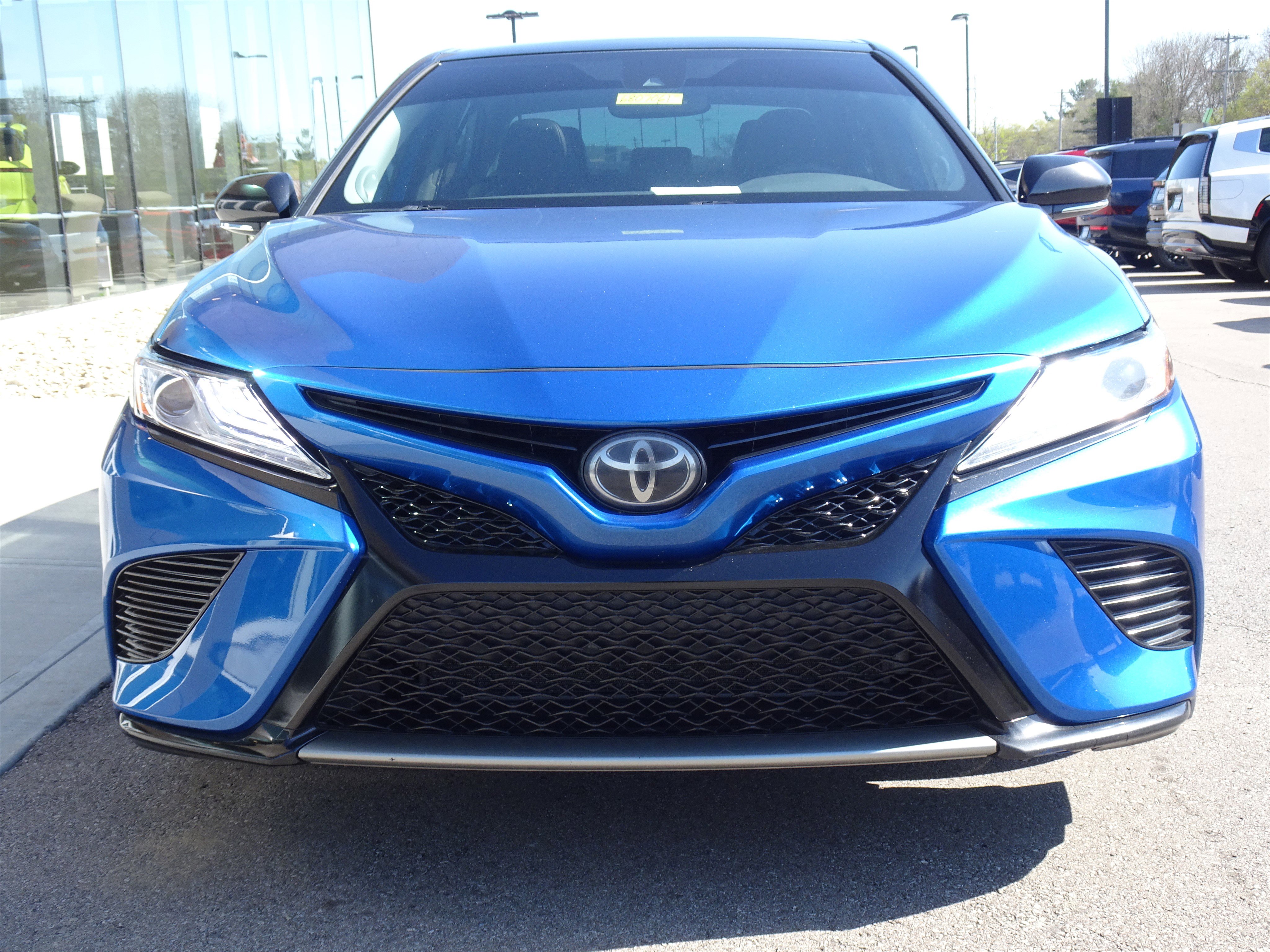 Used 2020 Toyota Camry XSE w/ Navigation Package image 7