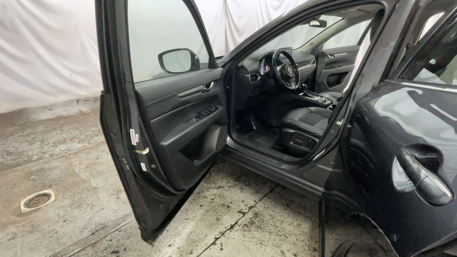 Used 2021 MAZDA CX-5 Touring FWD image 28