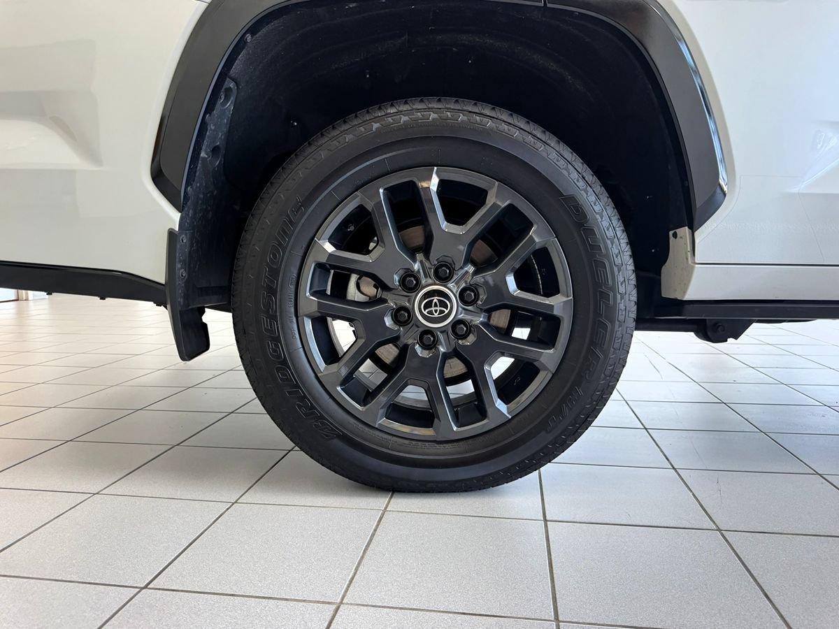 Used 2024 Toyota Sequoia Platinum AWD/4WD image 80