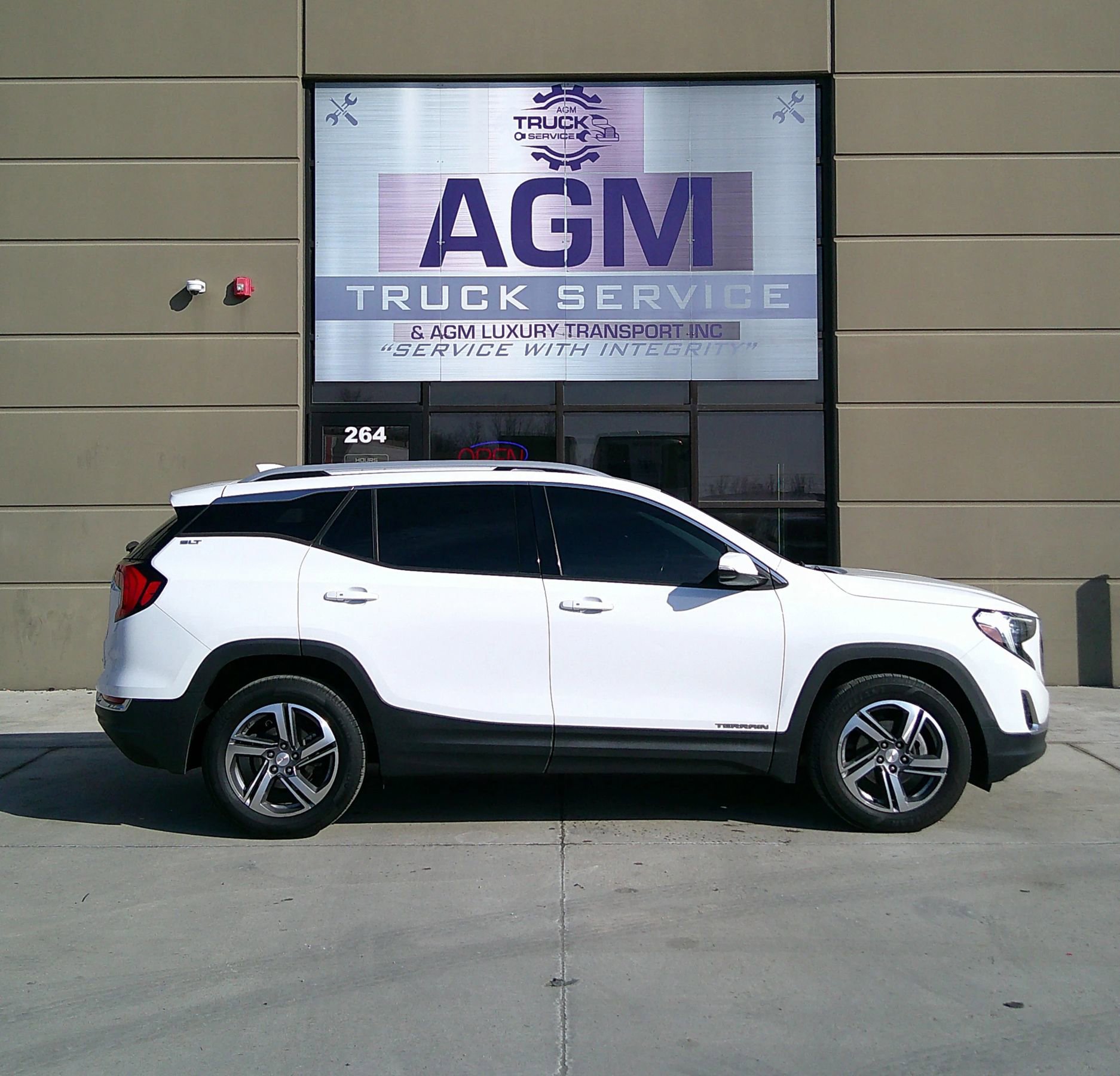 Used 2019 GMC Terrain SLT image 4