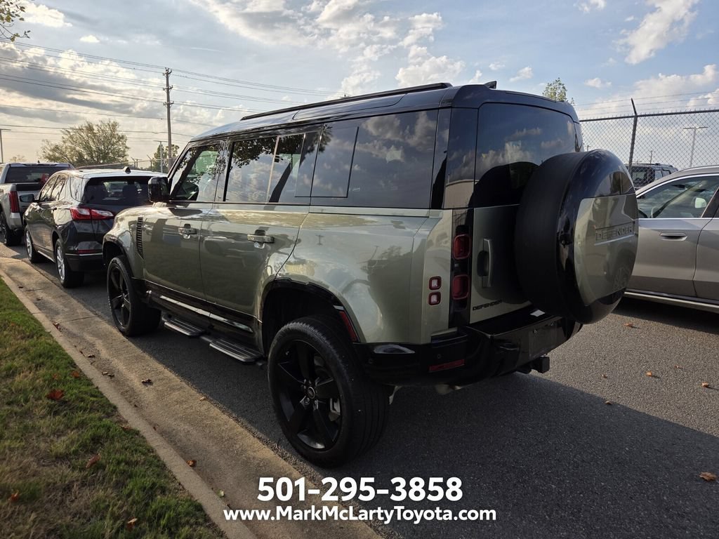 Used 2025 Land Rover Defender 110 X-Dynamic SE AWD/4WD image 5