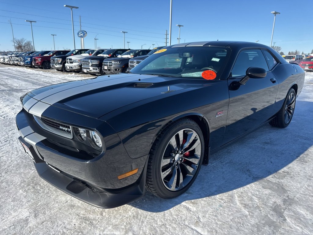 Used 2014 Dodge Challenger SRT8 image 24