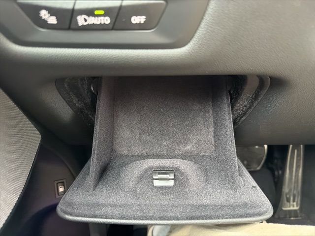 Used 2026 BMW X5 xDrive50e w/ Executive Package image 31