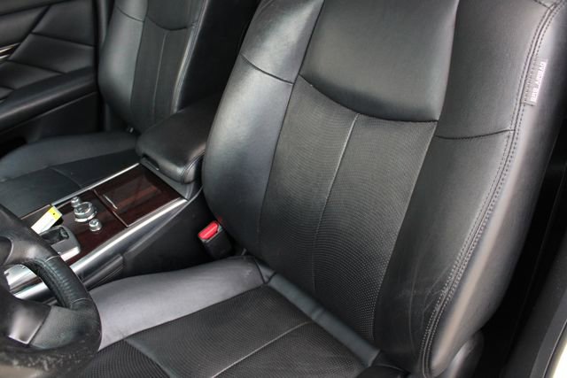 Used 2015 INFINITI Q70 3.7 image 5