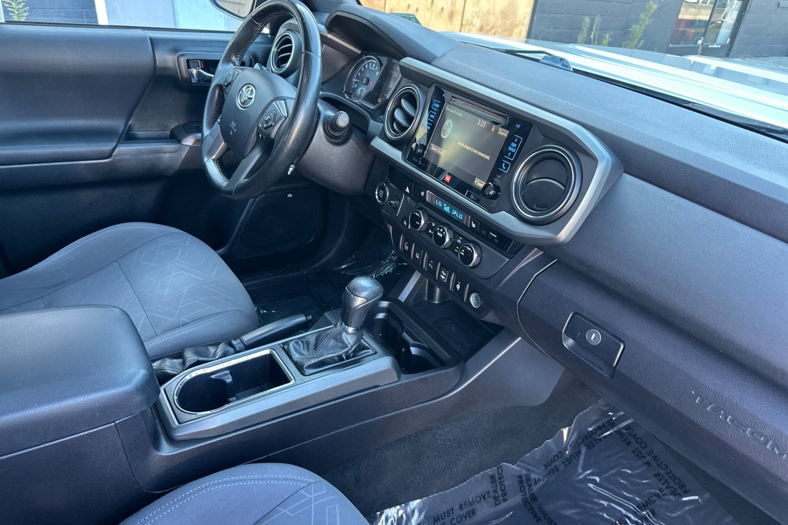 Used 2016 Toyota Tacoma TRD Sport RWD image 17