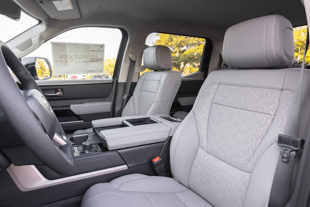 New 2026 Toyota Tundra Limited AWD/4WD image 8