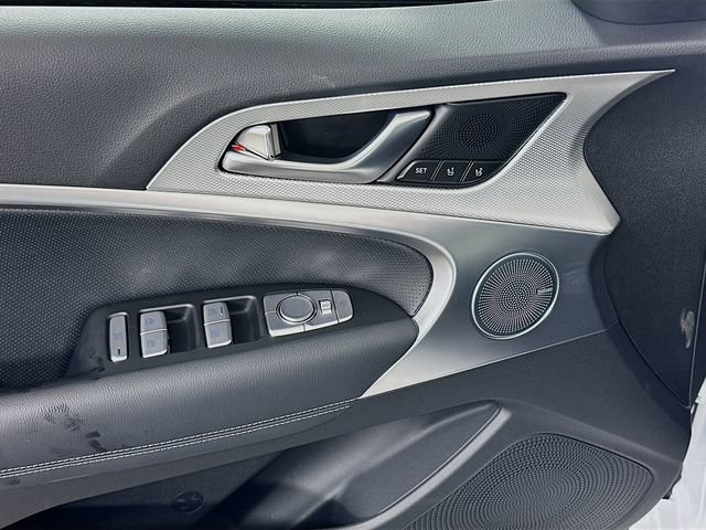 Certified 2026 Genesis G70 2.5T Prestige RWD image 20