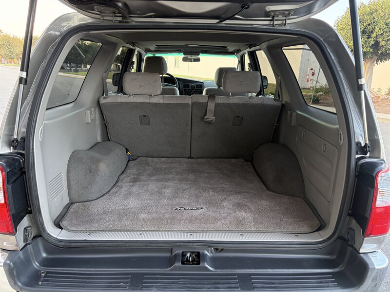 Used 2002 Toyota 4Runner SR5 w/ Upgrade Value Pkg 2 AWD/4WD image 8