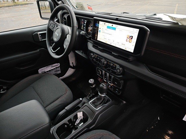 New 2026 Jeep Wrangler Rubicon w/ Technology Group image 14