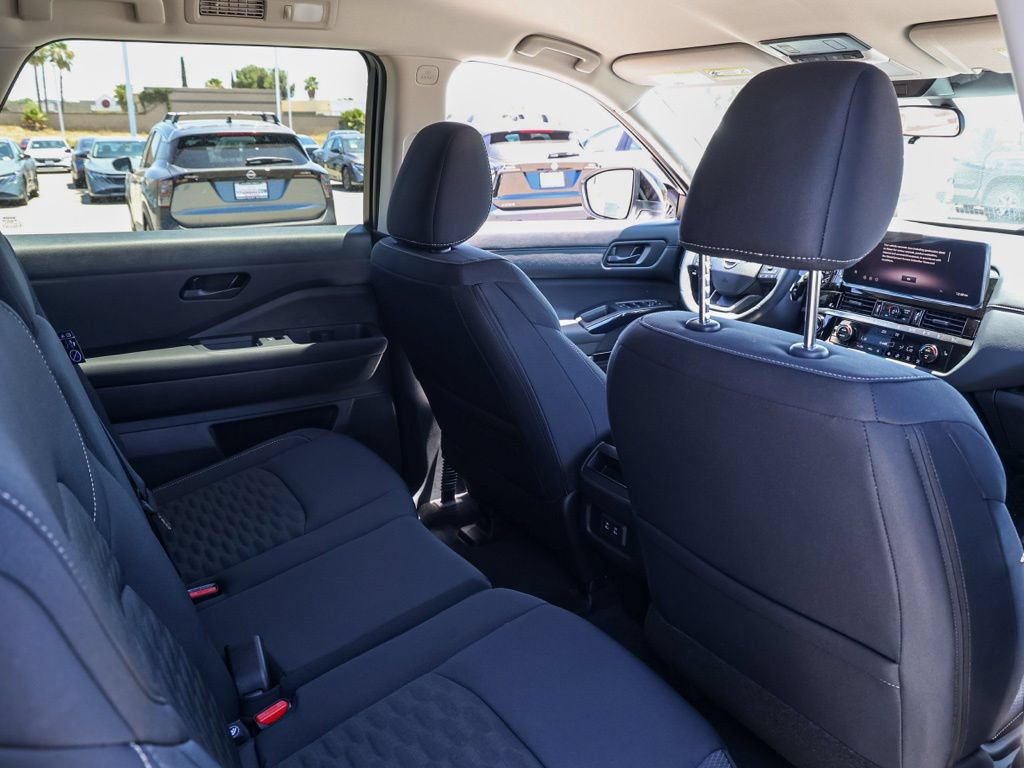 New 2026 Nissan Pathfinder SV w/ Cargo Package FWD image 17