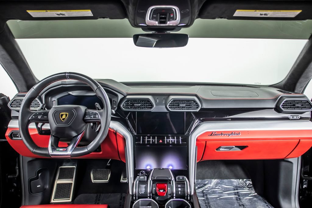 Used 2021 Lamborghini Urus AWD/4WD image 26