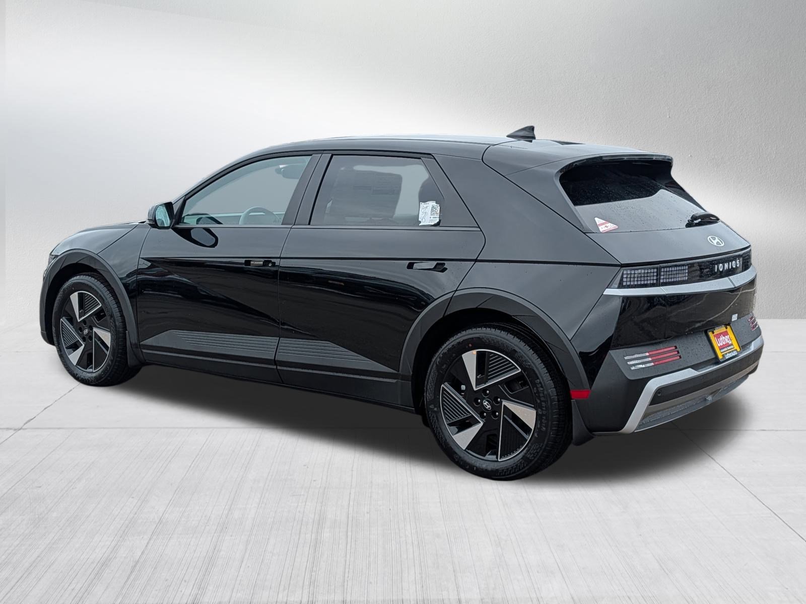 New 2026 Hyundai Ioniq 5 SEL image 3