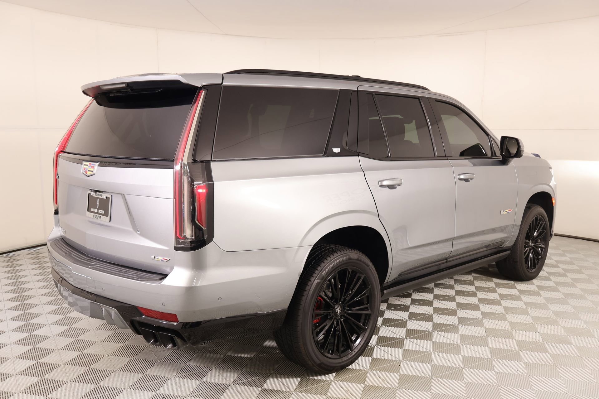 Used 2023 Cadillac Escalade V w/ LPO, Floor Liner Package AWD/4WD image 24