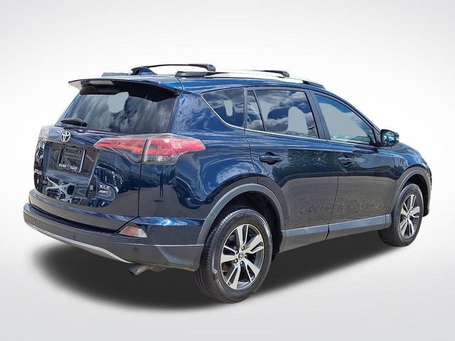 Used 2017 Toyota RAV4 XLE AWD/4WD image 6