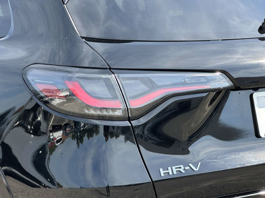 Certified 2025 Honda HR-V EX-L image 8