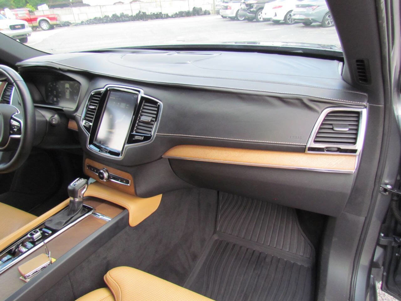 Used 2017 Volvo XC90 T6 Inscription w/ Vision Package AWD/4WD image 20