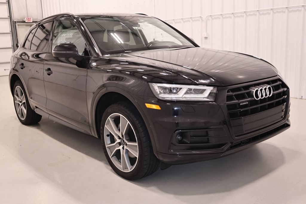 Used 2020 Audi Q5 2.0T Premium Plus w/ Premium Plus Package AWD/4WD image 3