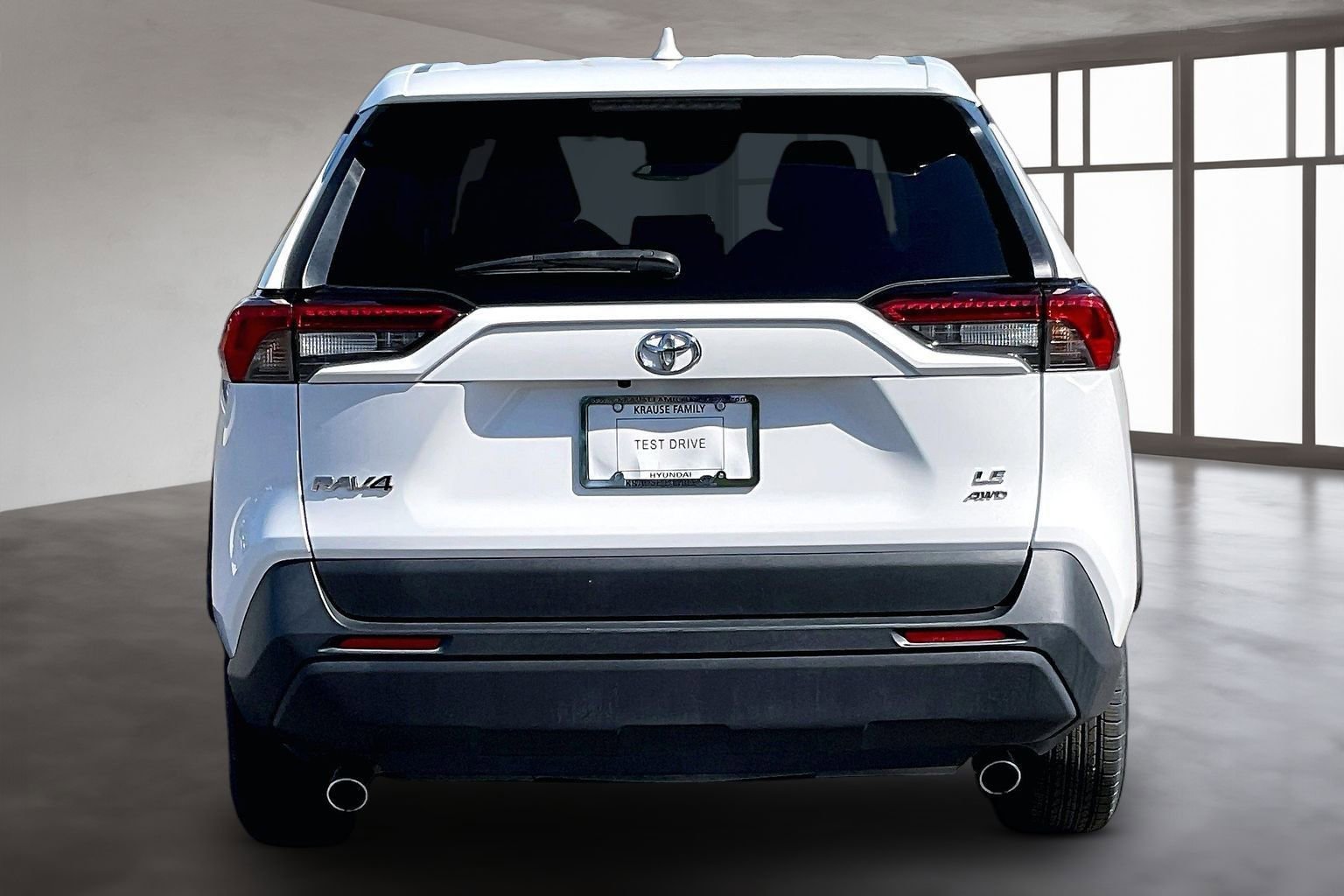 Used 2024 Toyota RAV4 LE image 5