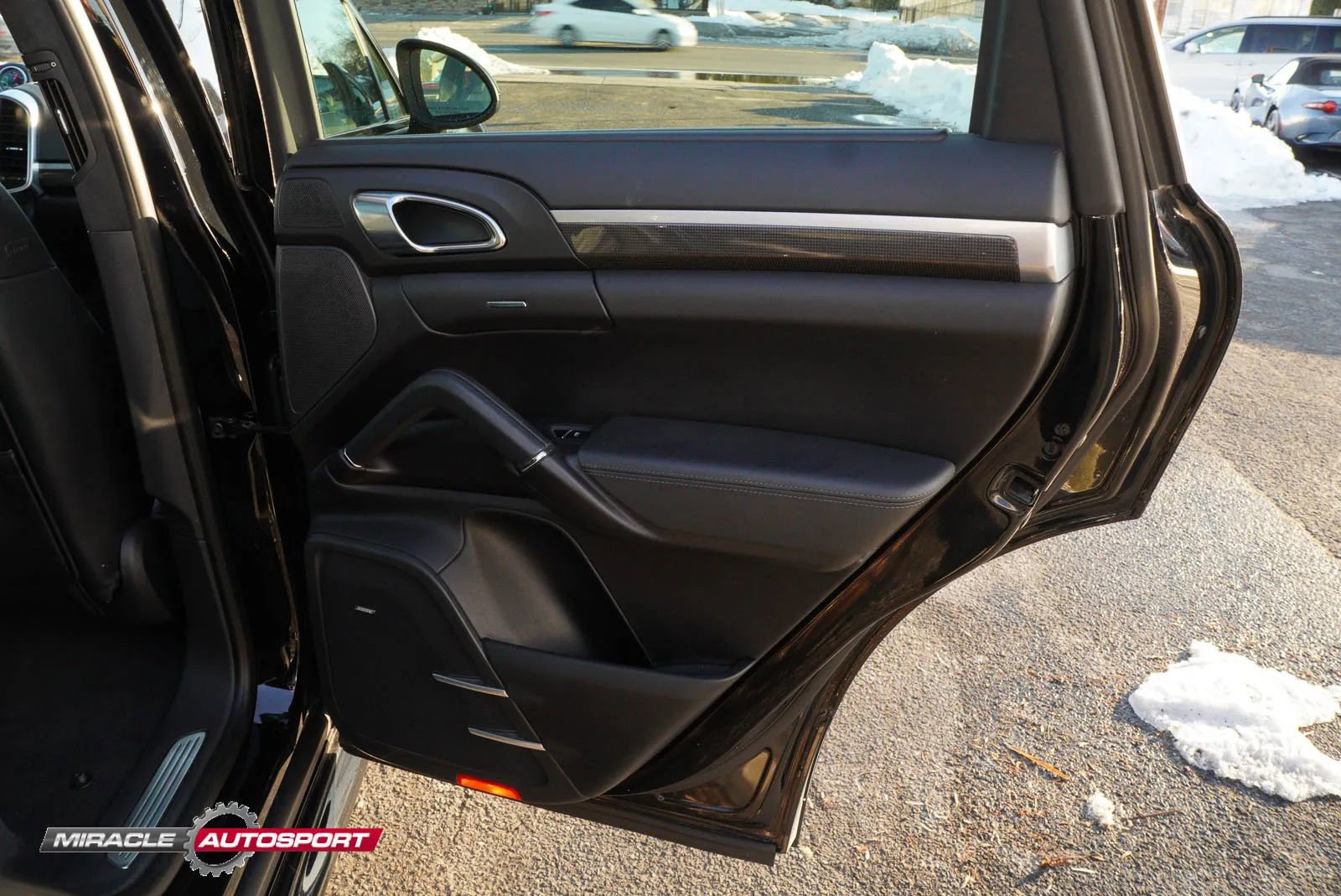 Used 2014 Porsche Cayenne Turbo image 35