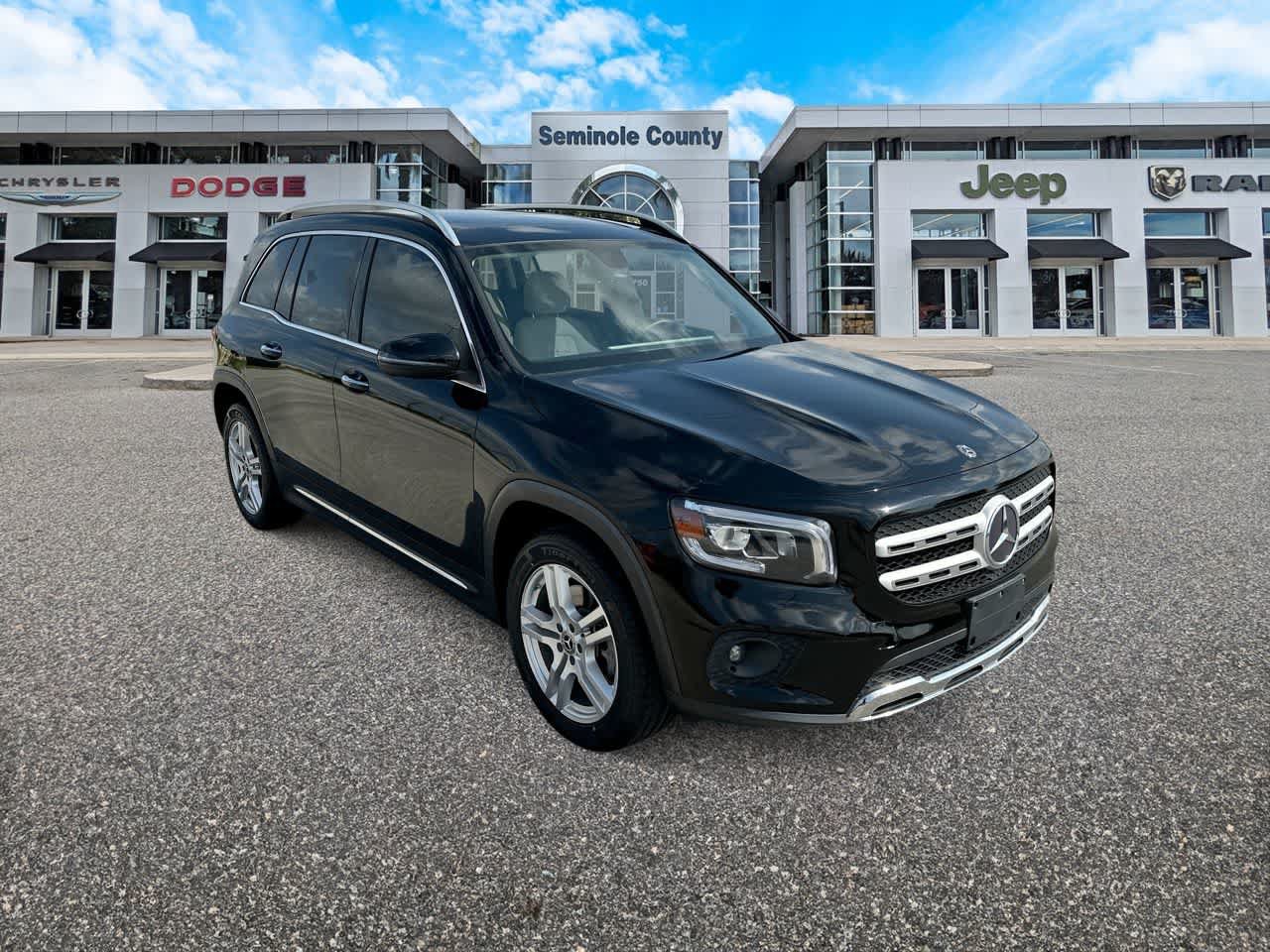 Used 2020 Mercedes-Benz GLB 250 4MATIC image 2