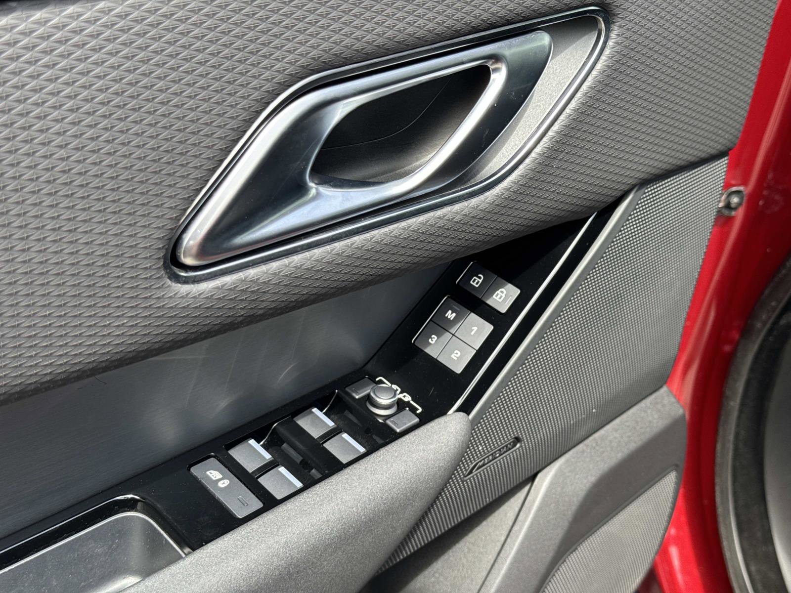 Certified 2023 Land Rover Range Rover Velar R-Dynamic S AWD/4WD image 20