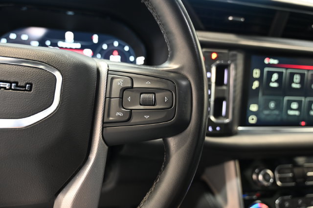 Used 2023 GMC Yukon Denali w/ LPO, Floor Liner Package AWD/4WD image 27