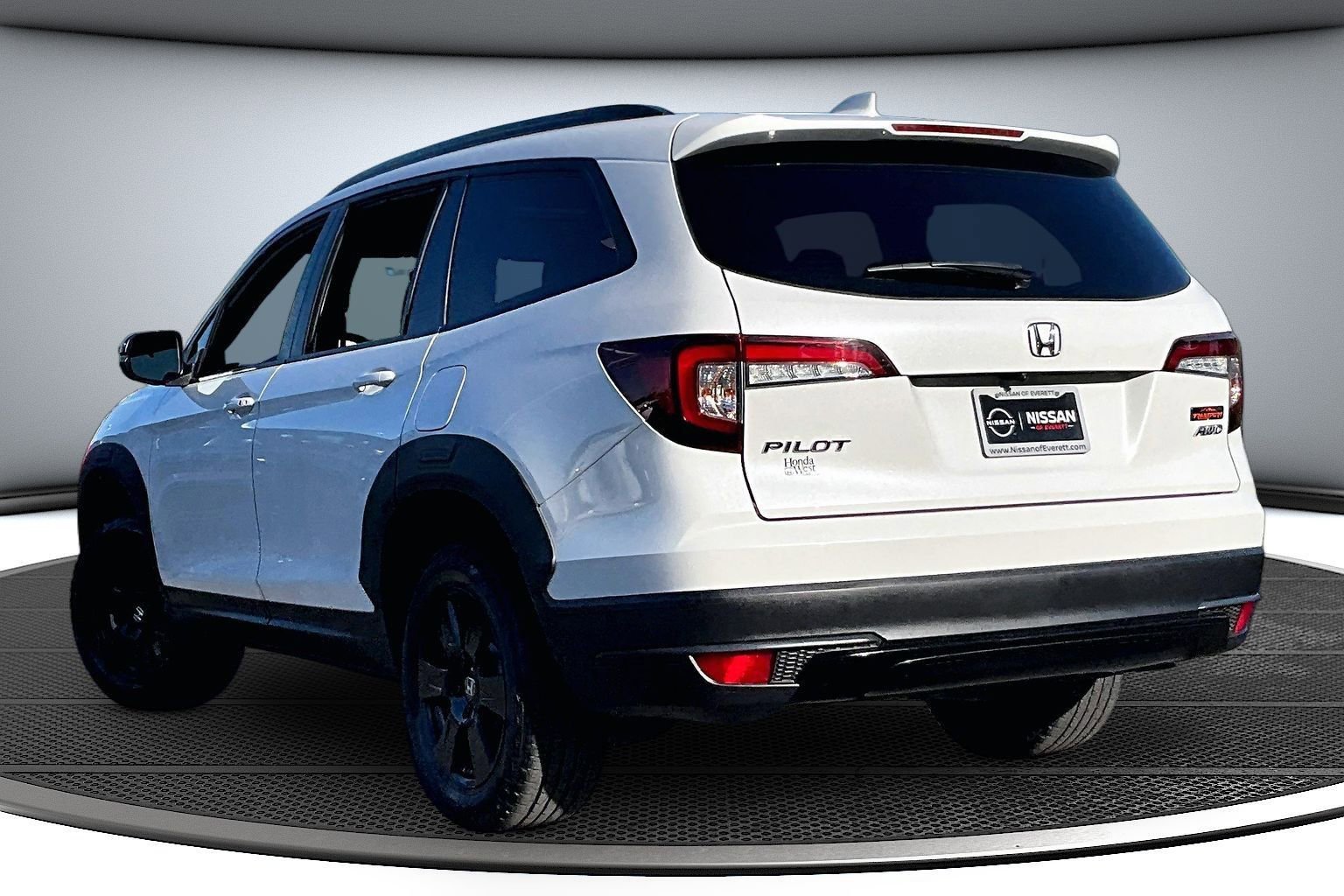 Used 2022 Honda Pilot TrailSport image 4