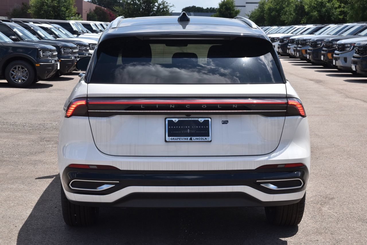 New 2026 Lincoln Nautilus Reserve AWD/4WD image 8
