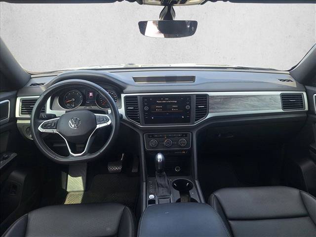 Used 2021 Volkswagen Atlas Cross Sport SE w/ Panoramic Sunroof Package FWD image 15