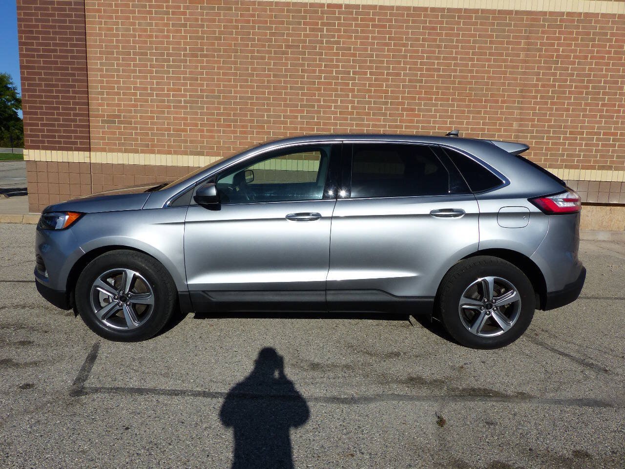 Used 2024 Ford Edge SEL w/ Convenience Package AWD/4WD image 5