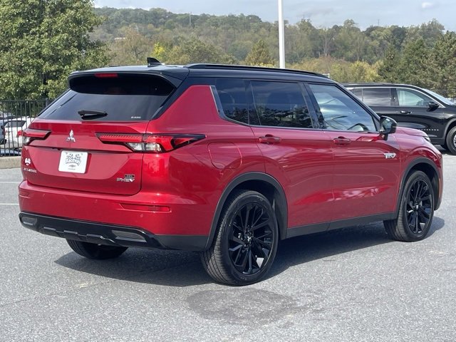 Used 2025 Mitsubishi Outlander SEL Black Edition image 17