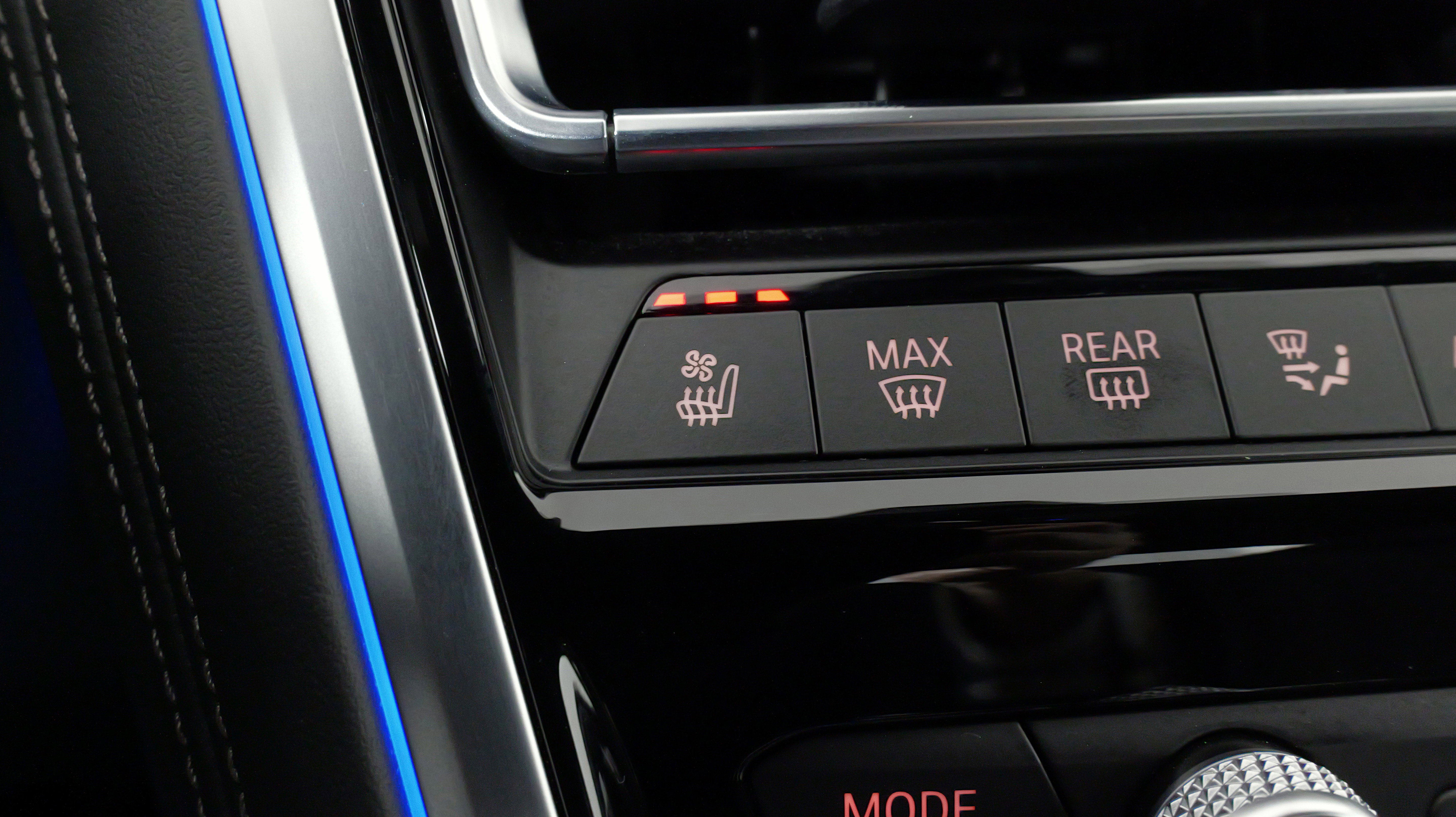 Used 2023 BMW M850i xDrive Coupe w/ Driving Assistance Package image 48