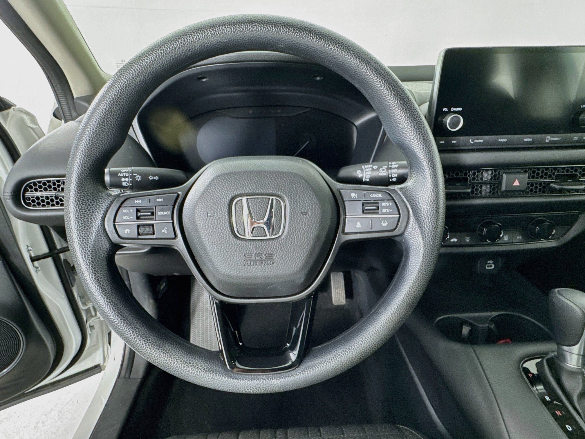 Used 2023 Honda HR-V LX image 11
