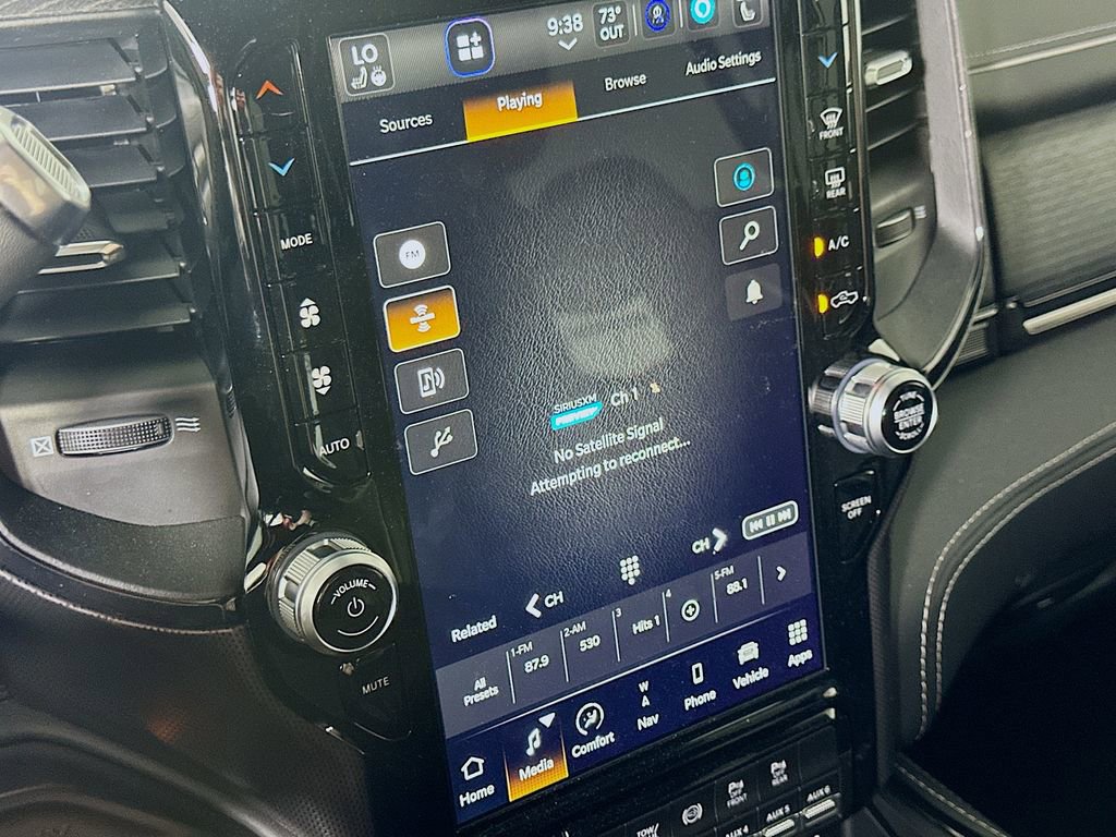 Used 2024 RAM 2500 Limited image 31