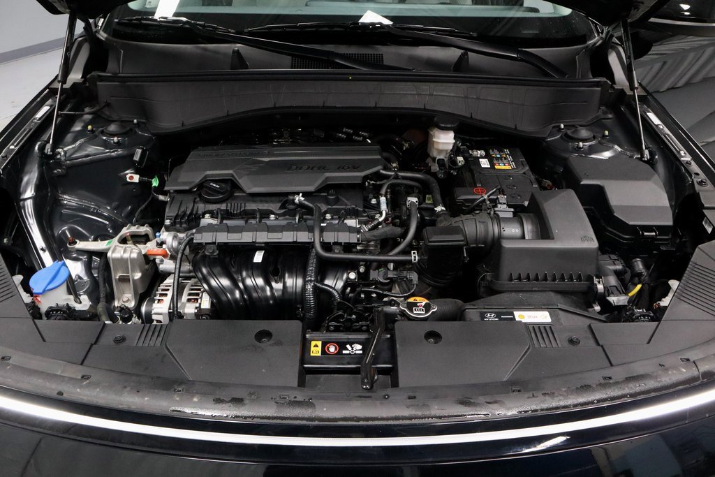 Certified 2024 Hyundai Kona SE image 17