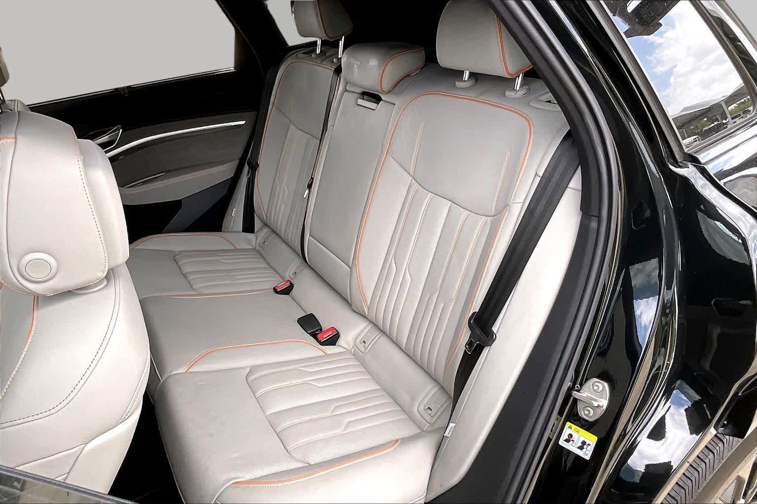 Used 2024 Audi Q8 e-tron Prestige w/ Prestige Package AWD/4WD image 19