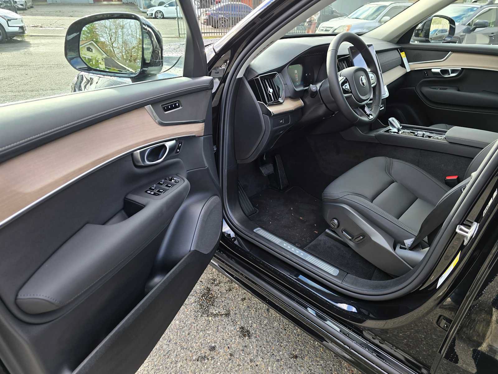 New 2026 Volvo XC90 B5 Core AWD/4WD image 22