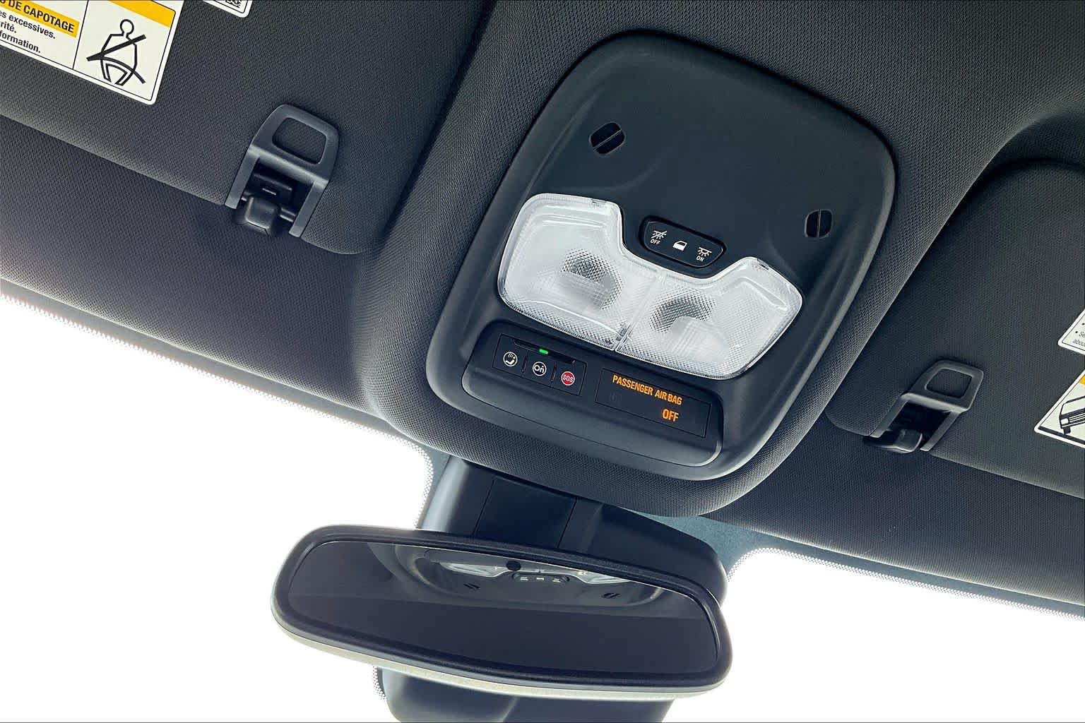 Used 2021 Chevrolet TrailBlazer ACTIV w/ Convenience Package FWD image 32