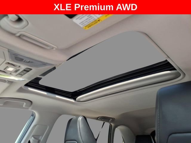 Used 2022 Toyota RAV4 XLE Premium AWD/4WD image 20