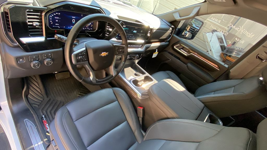 Used 2026 Chevrolet Silverado 2500 LT w/ All Star Edition AWD/4WD image 15