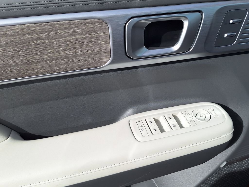 New 2025 Hyundai Santa Fe Calligraphy AWD/4WD image 9