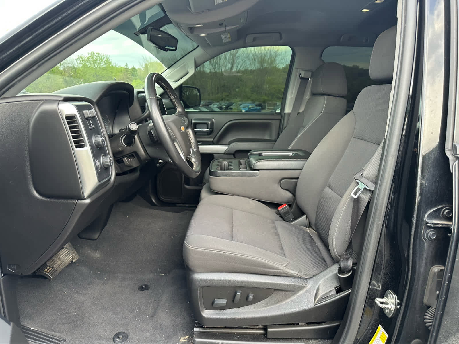 Used 2019 Chevrolet Silverado 1500 LT w/ All Star Edition AWD/4WD image 9