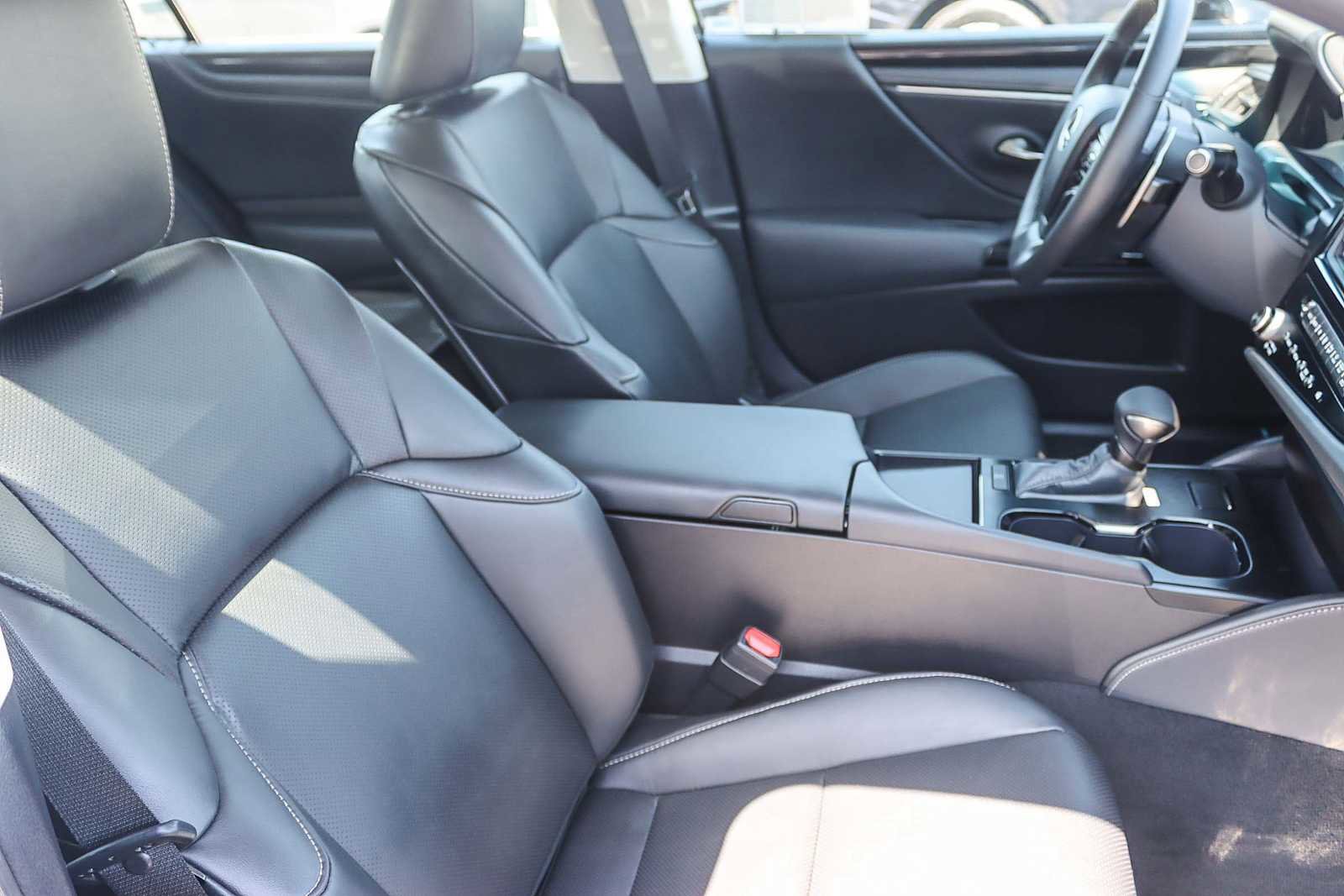 New 2025 Lexus ES 350 image 16