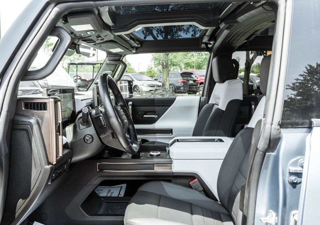 Used 2024 GMC Hummer EV 3X w/ Omega Edition AWD/4WD image 26